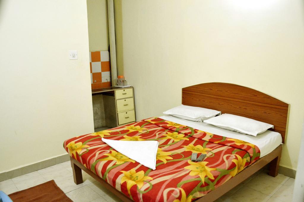 Galaxy Comforts Hotell Mysore Eksteriør bilde