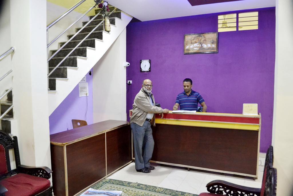 Galaxy Comforts Hotell Mysore Eksteriør bilde