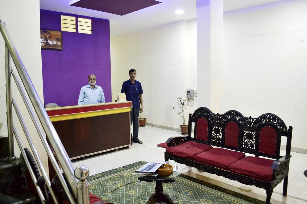 Galaxy Comforts Hotell Mysore Eksteriør bilde