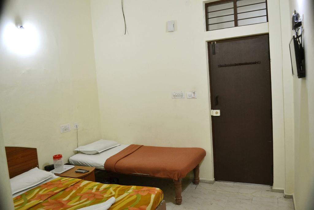 Galaxy Comforts Hotell Mysore Eksteriør bilde