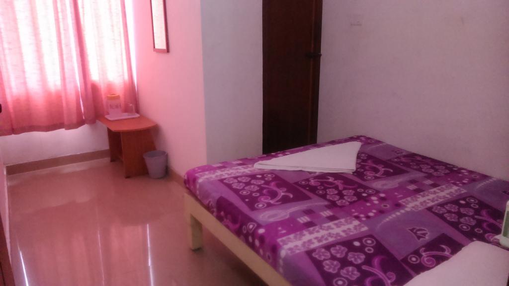 Galaxy Comforts Hotell Mysore Rom bilde