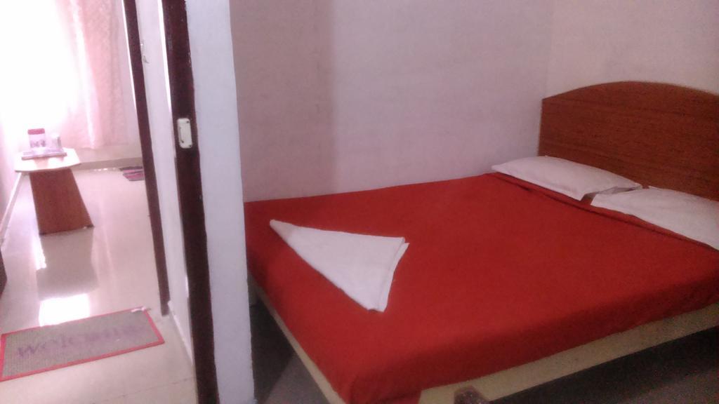 Galaxy Comforts Hotell Mysore Rom bilde